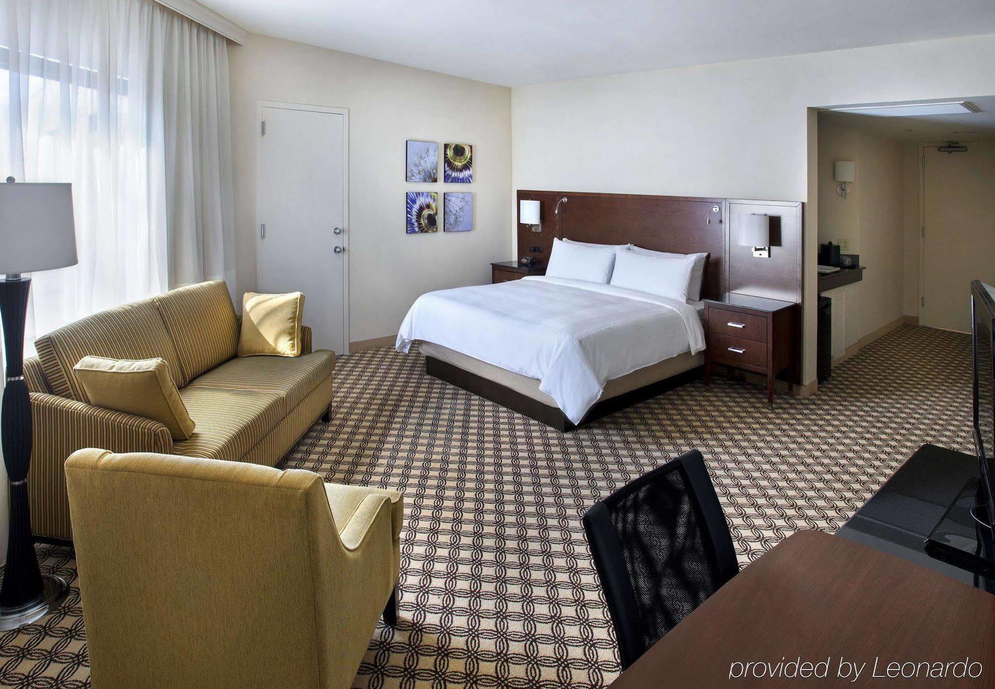ปรินซ์ตัน แมริออท แอท ฟอเรสทัล Hotel พรินซ์ตัน ภายนอก รูปภาพ